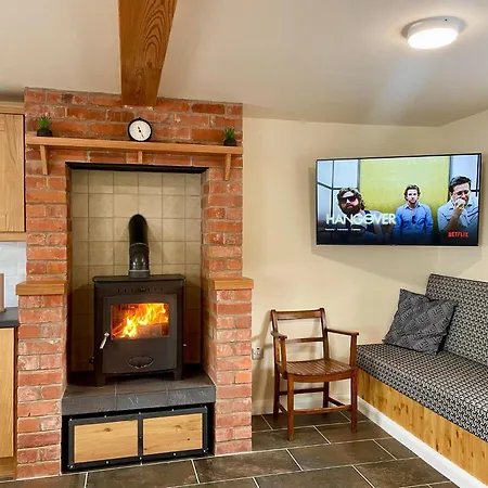 Appartamento Tergoland Barn, A Rustic Countryside Retreat Dungiven Esterno foto